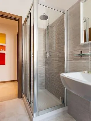 Bright Luxury New Flat Downtown