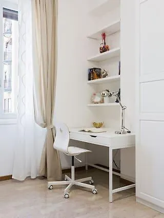 Bright Luxury New Flat Downtown Milan