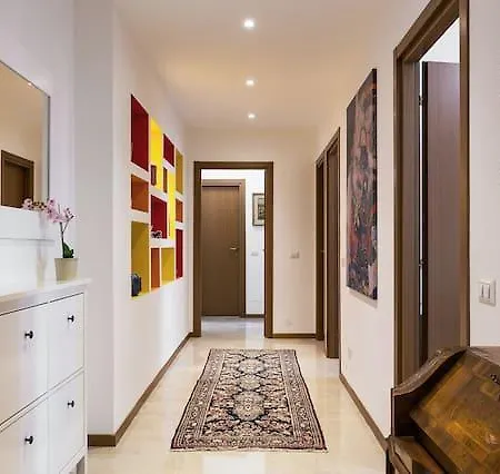 Bright Luxury New Flat Downtown * Milan
