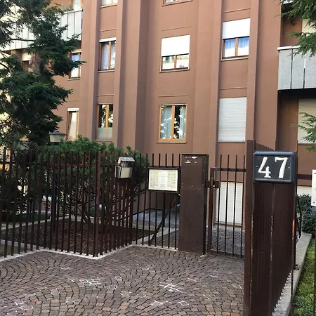Bright Luxury New Flat Downtown